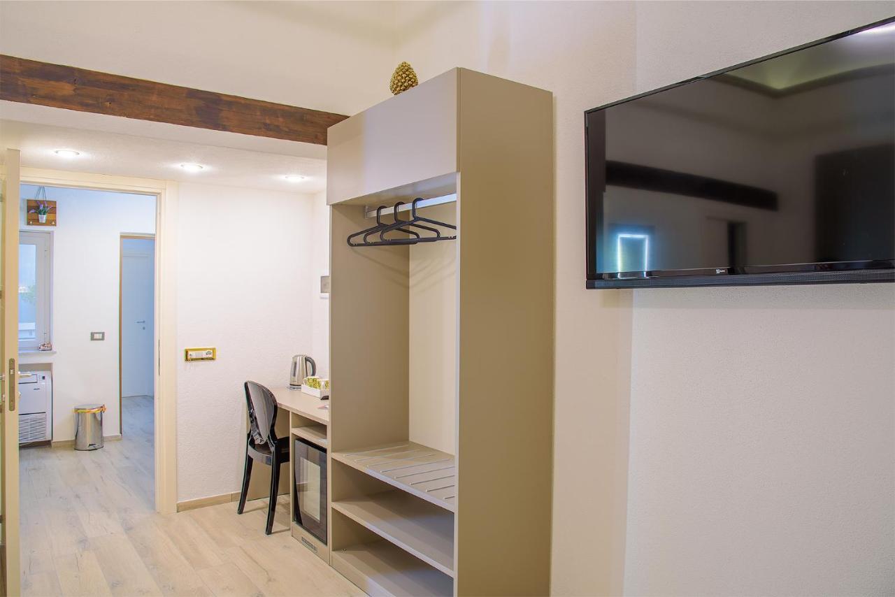 Barlaman Luxury Rooms Palermo Bagian luar foto