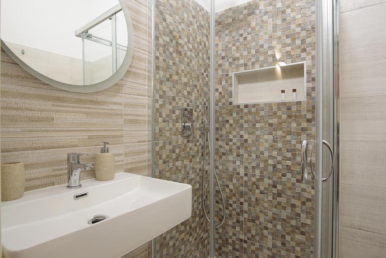 Barlaman Luxury Rooms Palermo Bagian luar foto