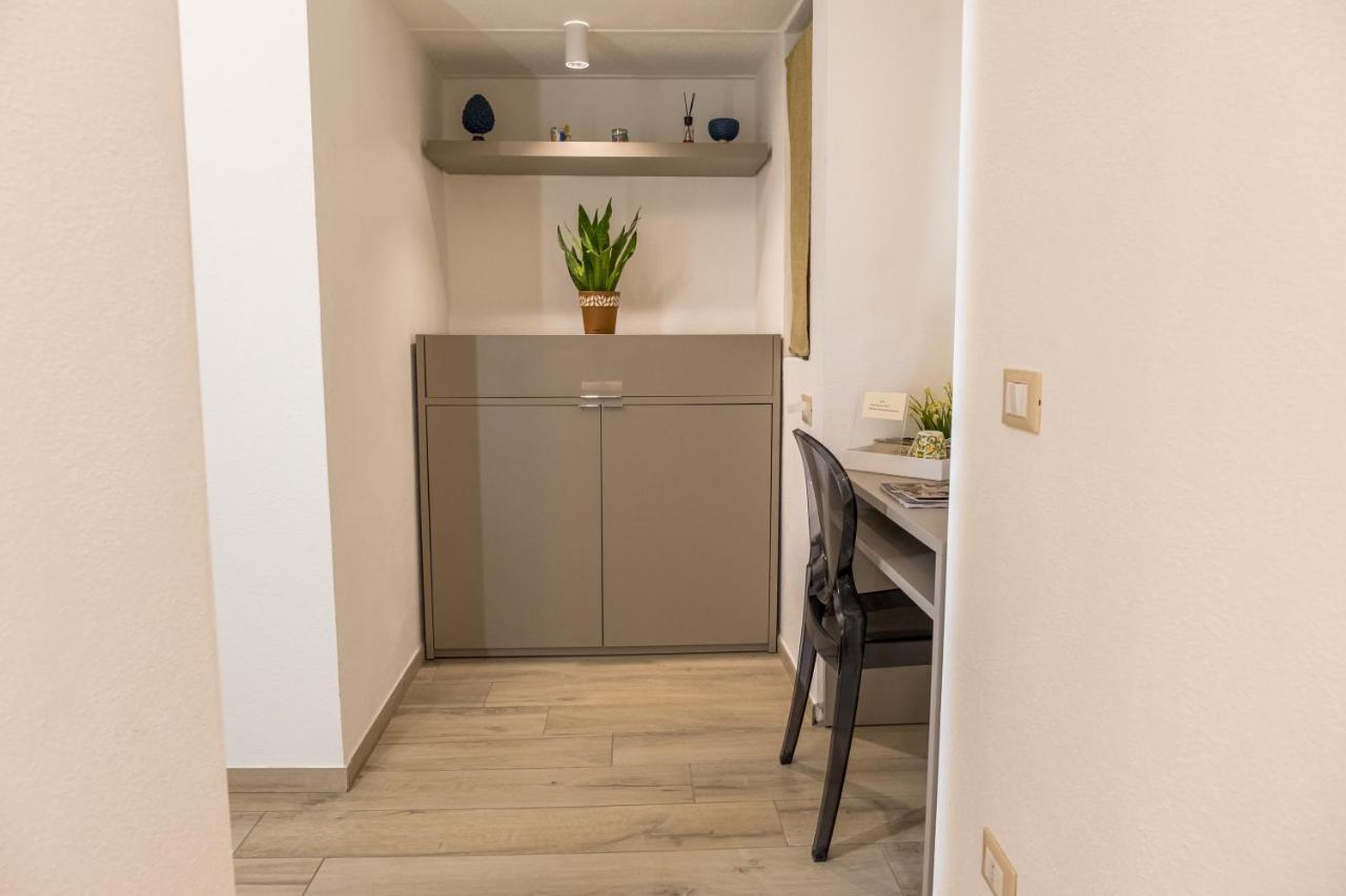 Barlaman Luxury Rooms Palermo Bagian luar foto